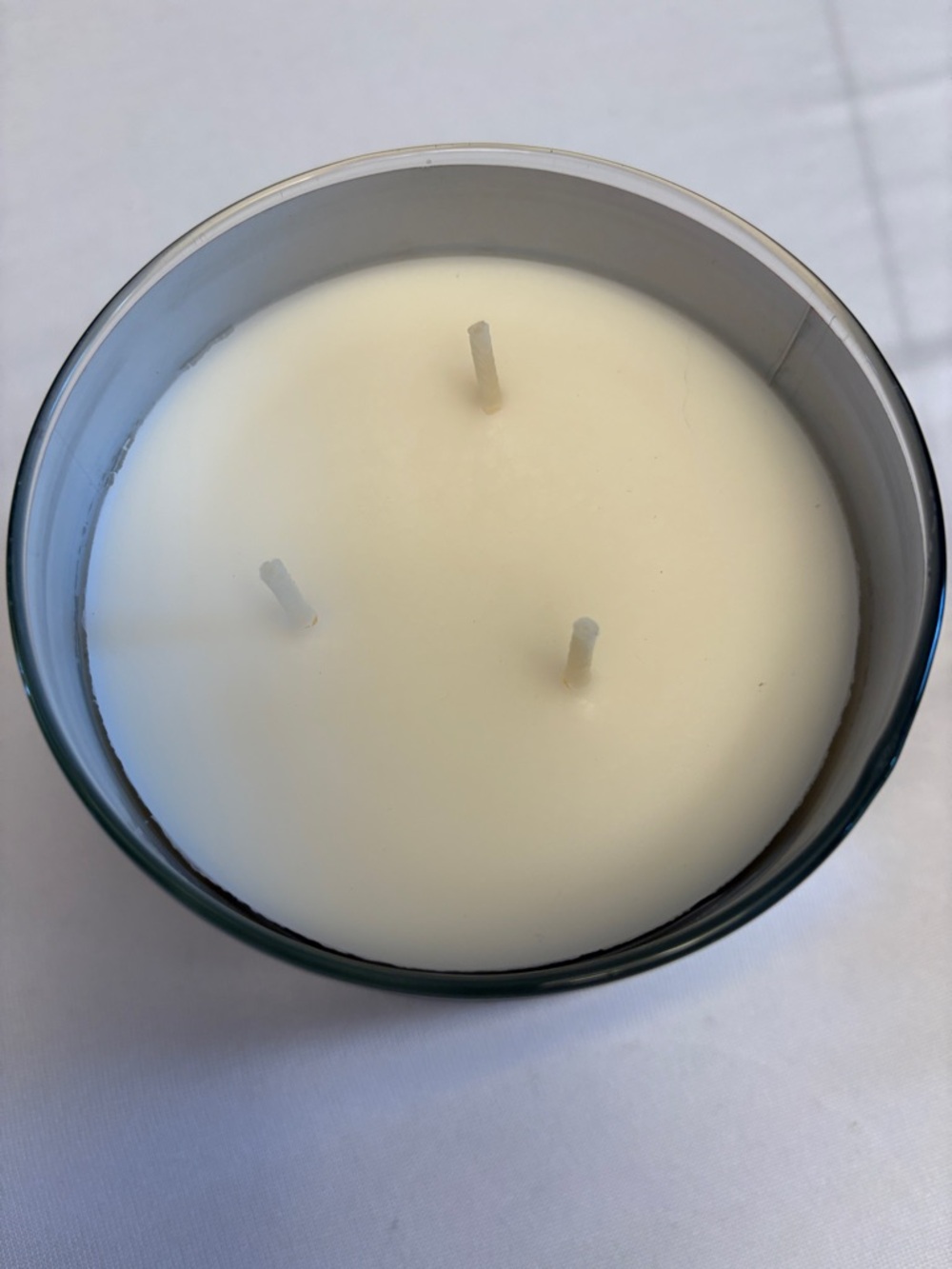 Bath & Body Works Vampire Blood Red Candle with Silver Spiderweb Trim Skull lid - Picture 5 of 6